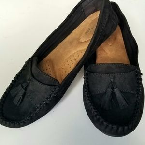 Womens moccasins, size 13